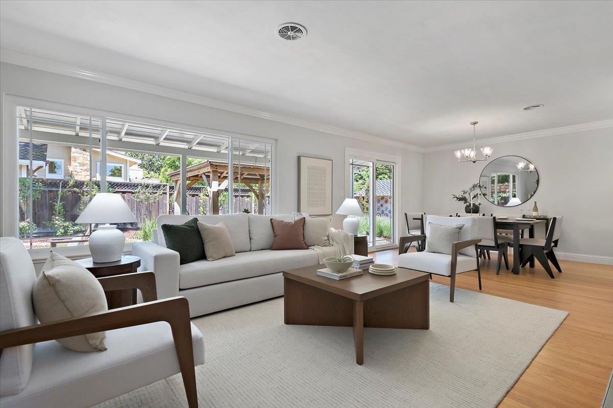 Detail Gallery Image 4 of 27 For 1480 Oakhurst Ave, Los Altos,  CA 94024 - 3 Beds | 2 Baths