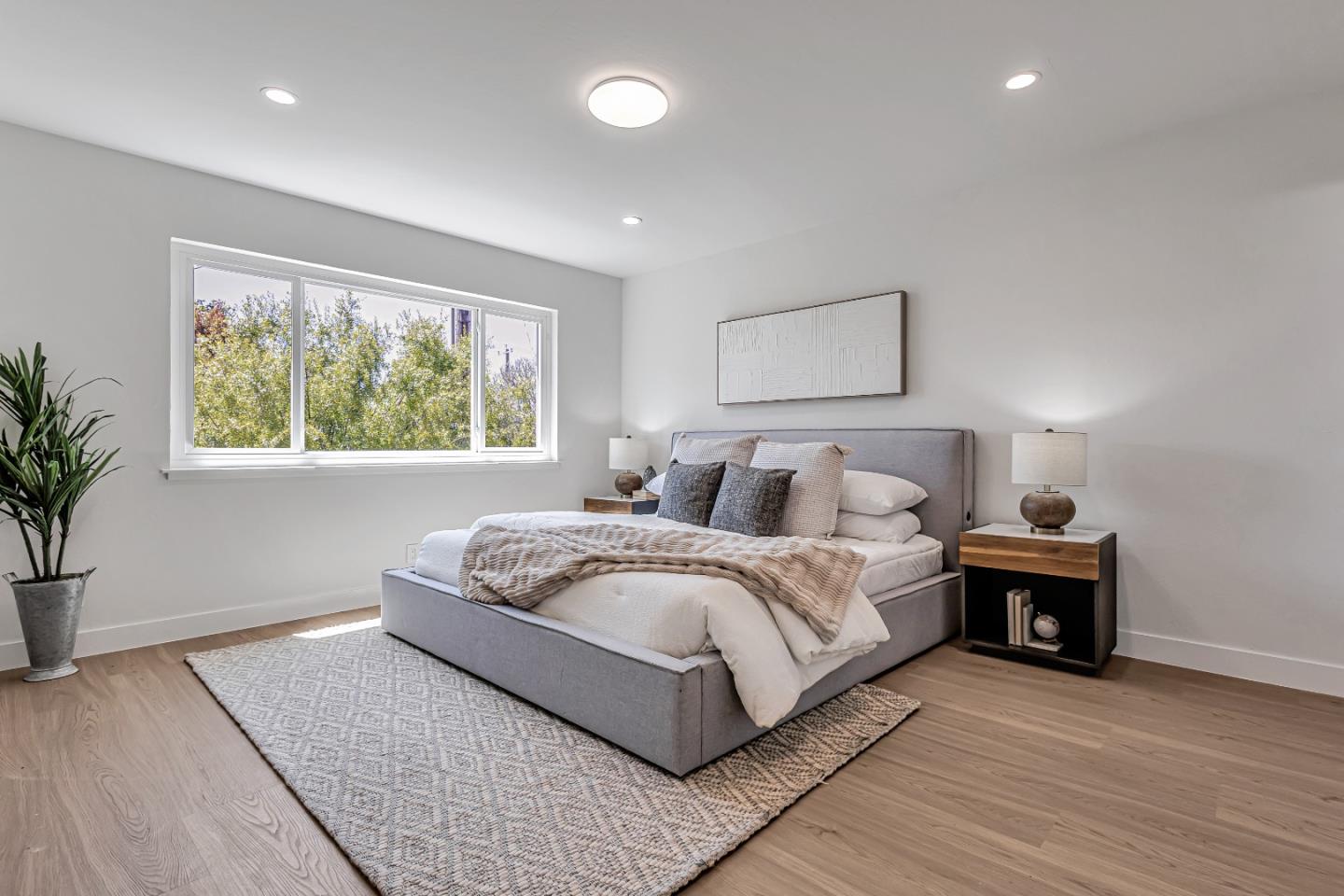 Detail Gallery Image 13 of 51 For 2310 Wawona St, San Francisco,  CA 94116 - 4 Beds | 3 Baths