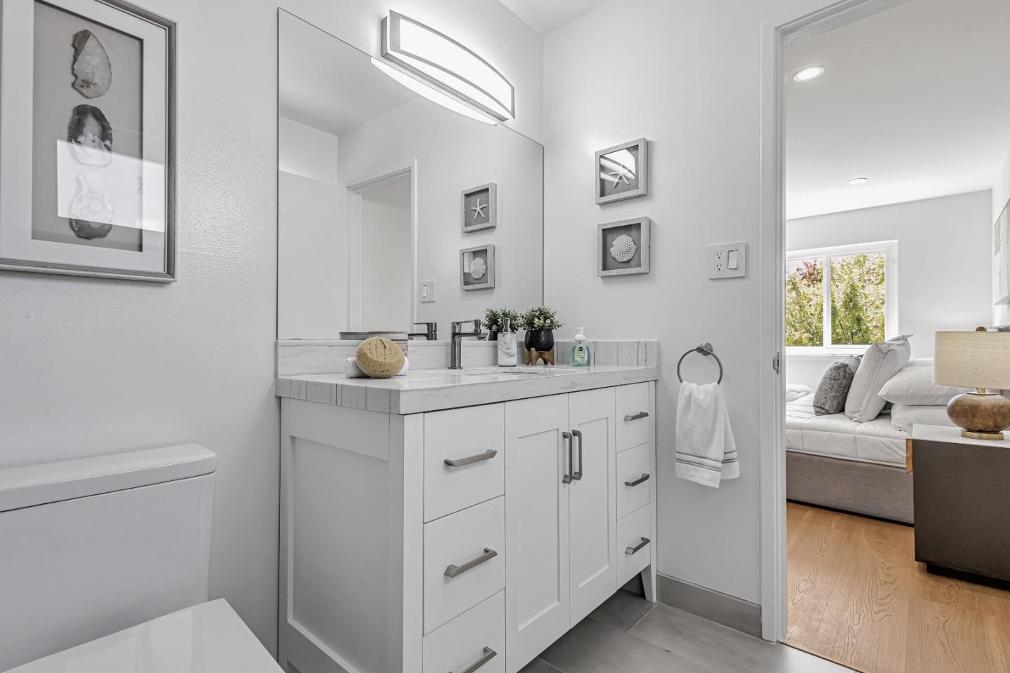 Detail Gallery Image 17 of 51 For 2310 Wawona St, San Francisco,  CA 94116 - 4 Beds | 3 Baths