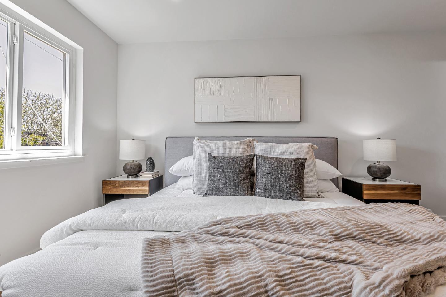 Detail Gallery Image 21 of 51 For 2310 Wawona St, San Francisco,  CA 94116 - 4 Beds | 3 Baths
