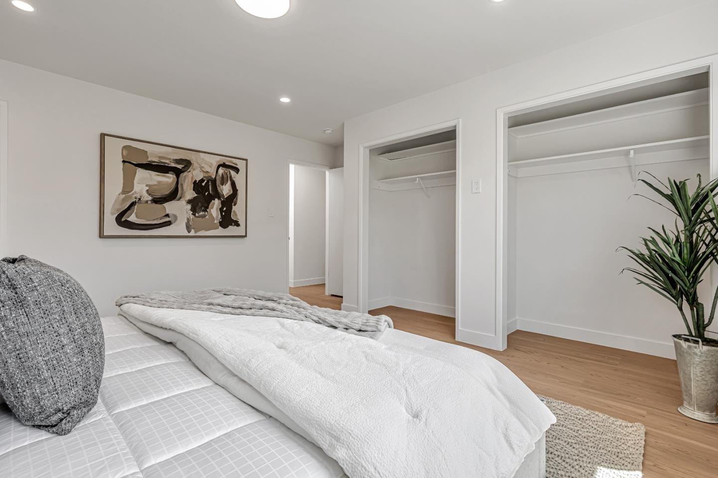 Detail Gallery Image 26 of 51 For 2310 Wawona St, San Francisco,  CA 94116 - 4 Beds | 3 Baths