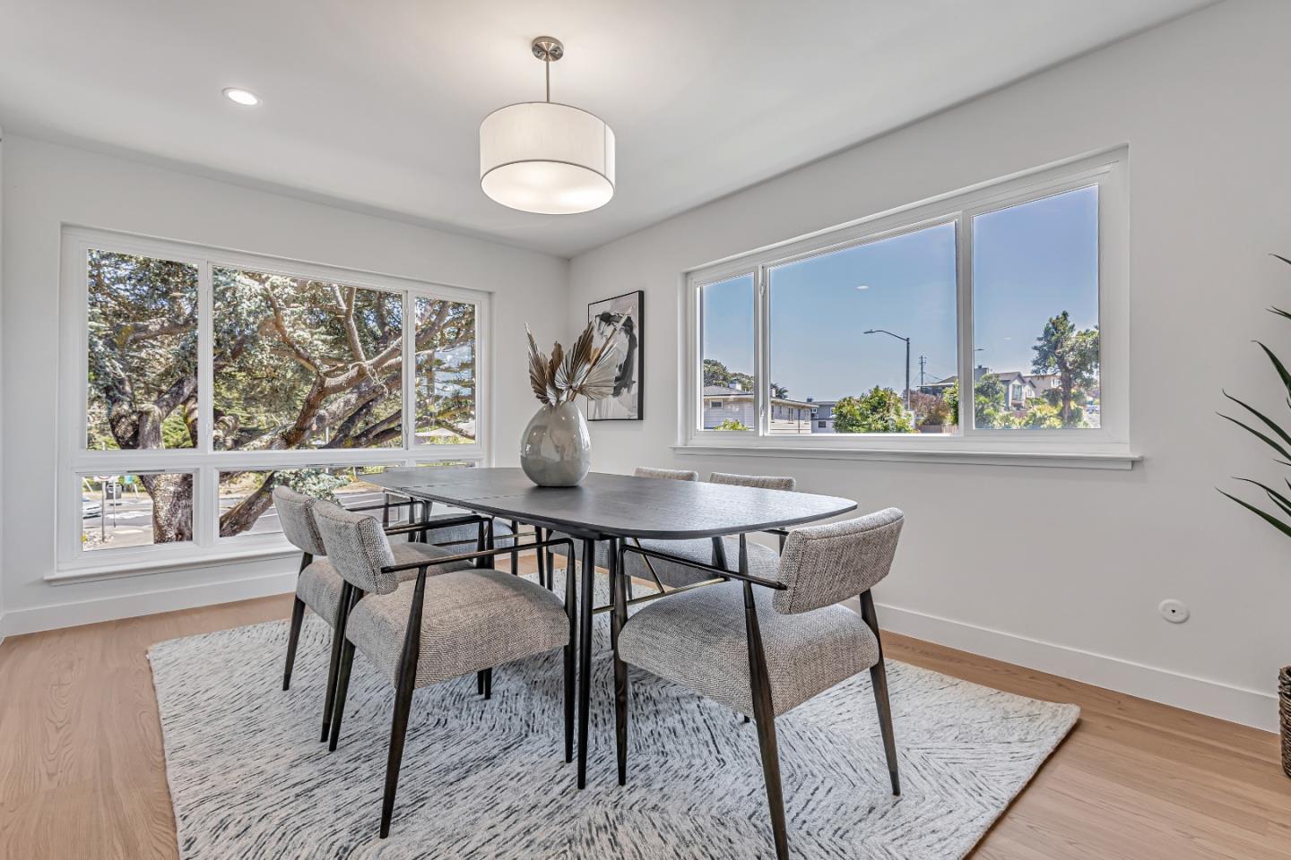 Detail Gallery Image 29 of 51 For 2310 Wawona St, San Francisco,  CA 94116 - 4 Beds | 3 Baths