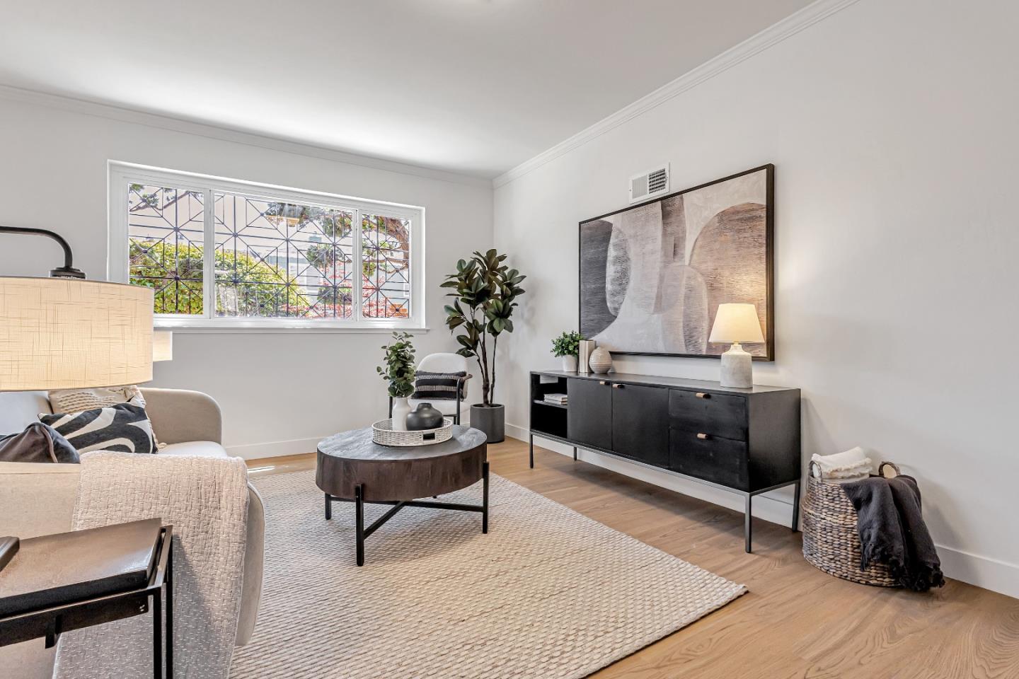 Detail Gallery Image 33 of 51 For 2310 Wawona St, San Francisco,  CA 94116 - 4 Beds | 3 Baths