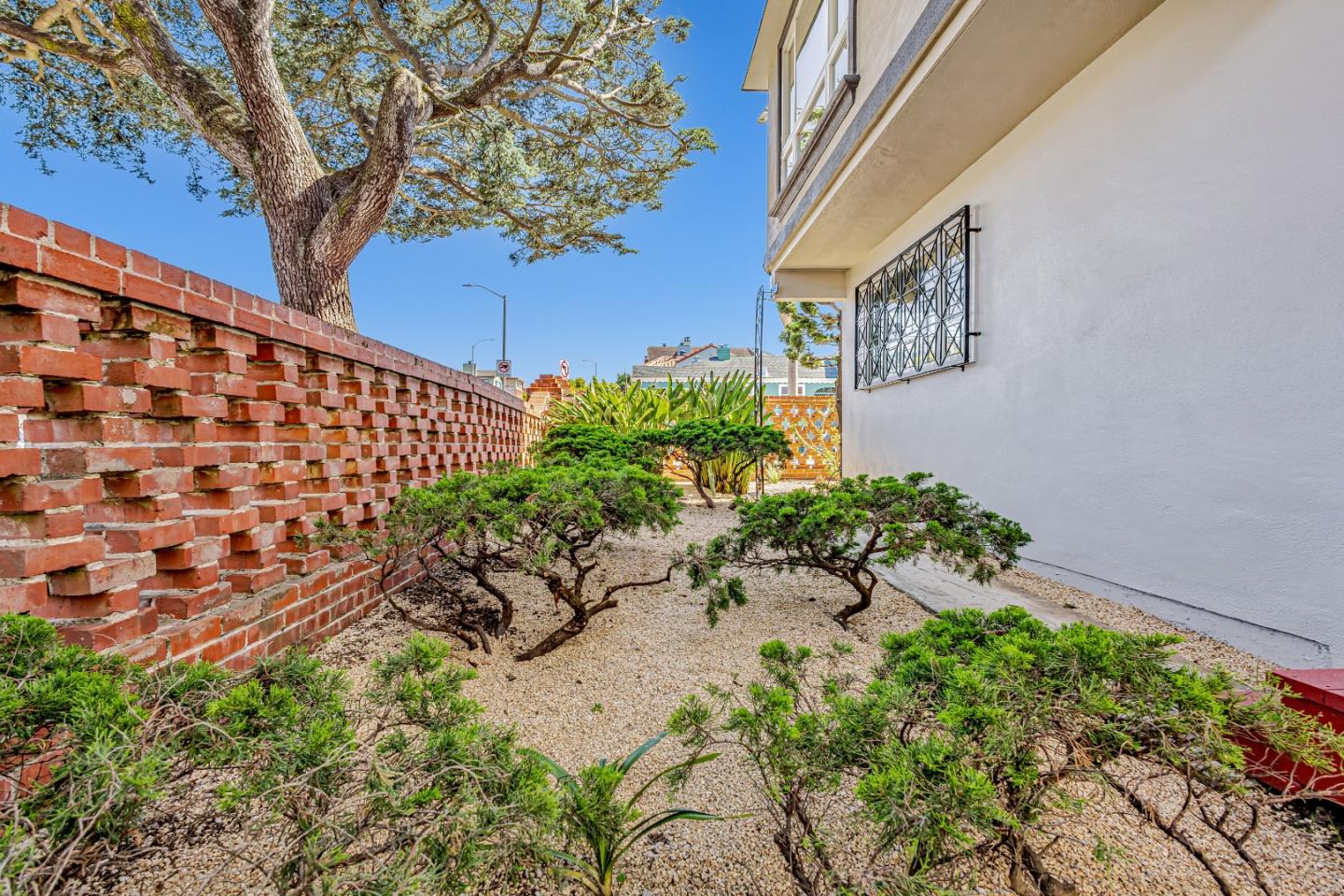 Detail Gallery Image 7 of 51 For 2310 Wawona St, San Francisco,  CA 94116 - 4 Beds | 3 Baths