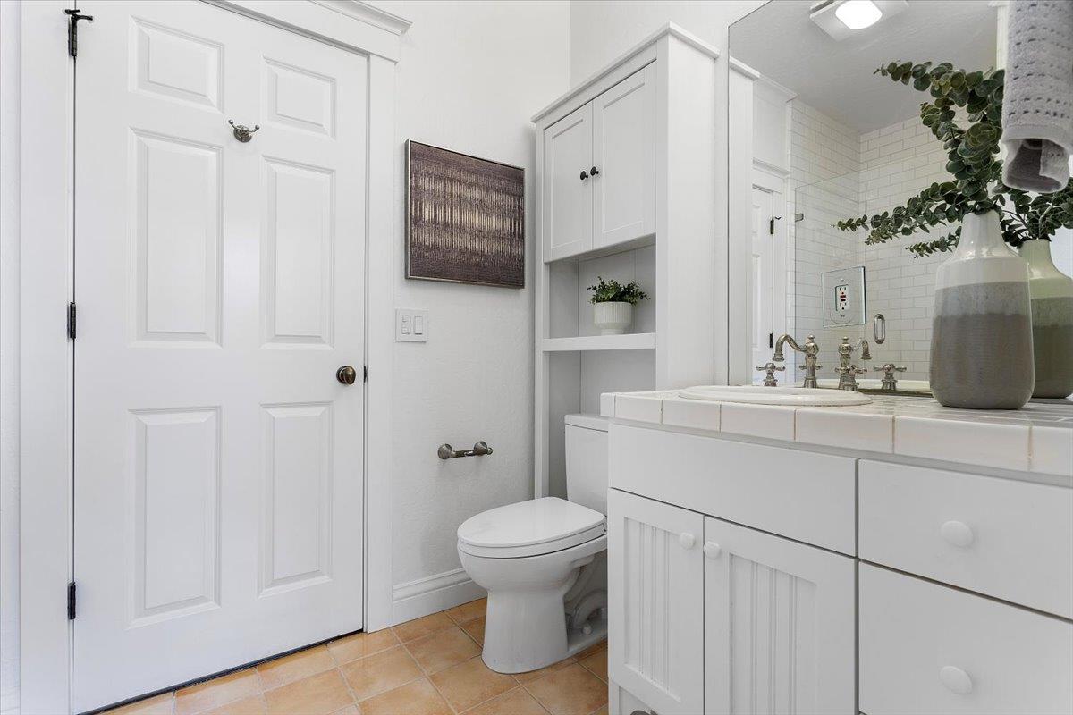 Detail Gallery Image 32 of 77 For 530 Arboleda Dr, Los Altos,  CA 94024 - 5 Beds | 3/1 Baths