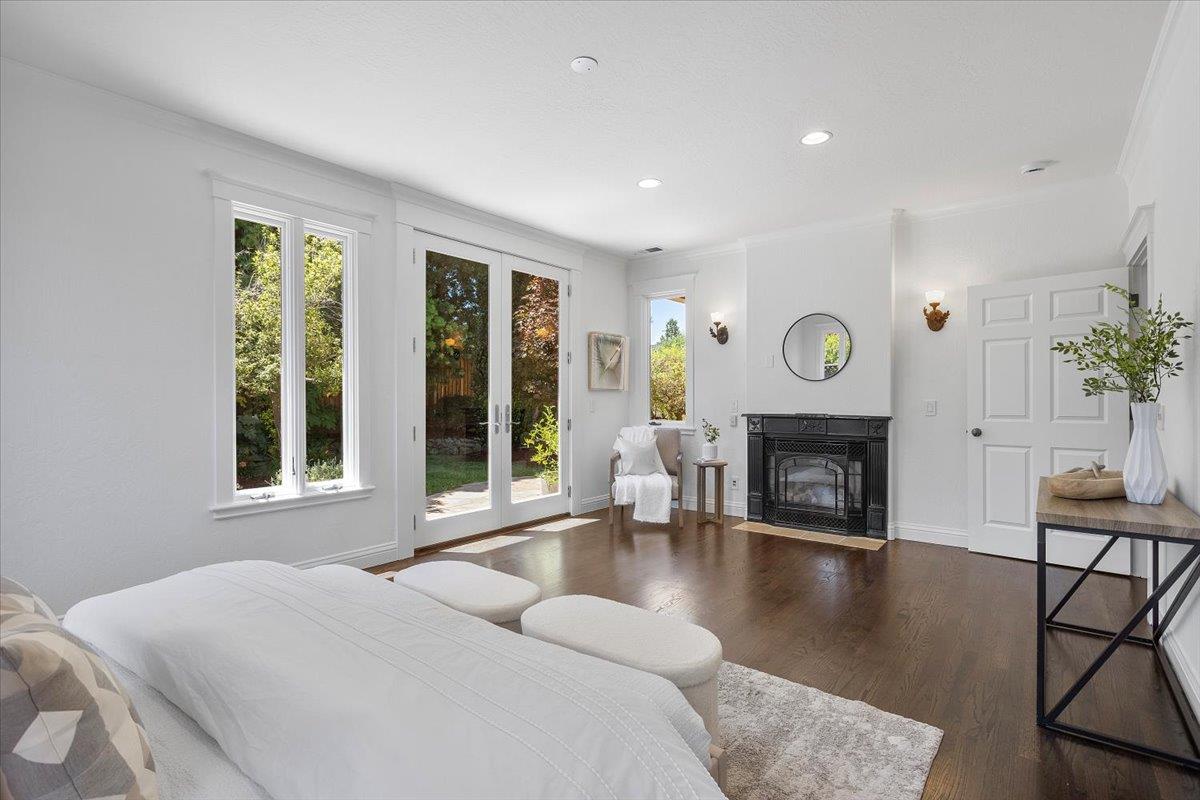 Detail Gallery Image 39 of 77 For 530 Arboleda Dr, Los Altos,  CA 94024 - 5 Beds | 3/1 Baths