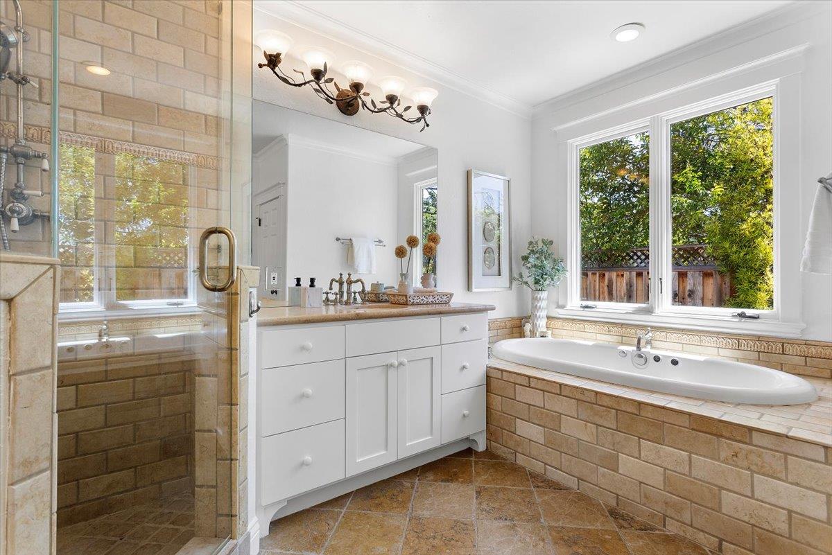 Detail Gallery Image 44 of 77 For 530 Arboleda Dr, Los Altos,  CA 94024 - 5 Beds | 3/1 Baths