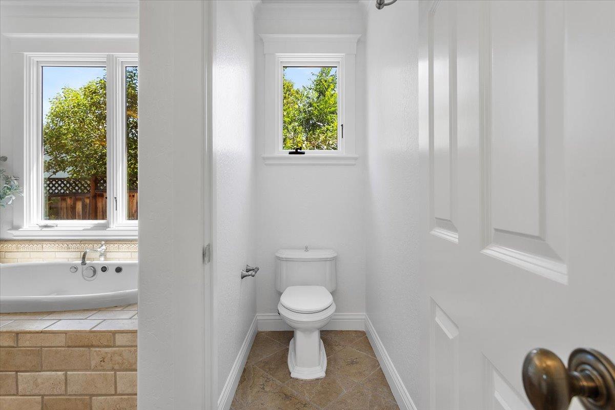 Detail Gallery Image 50 of 77 For 530 Arboleda Dr, Los Altos,  CA 94024 - 5 Beds | 3/1 Baths