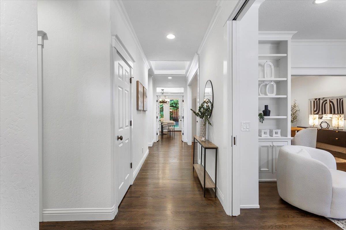 Detail Gallery Image 6 of 77 For 530 Arboleda Dr, Los Altos,  CA 94024 - 5 Beds | 3/1 Baths