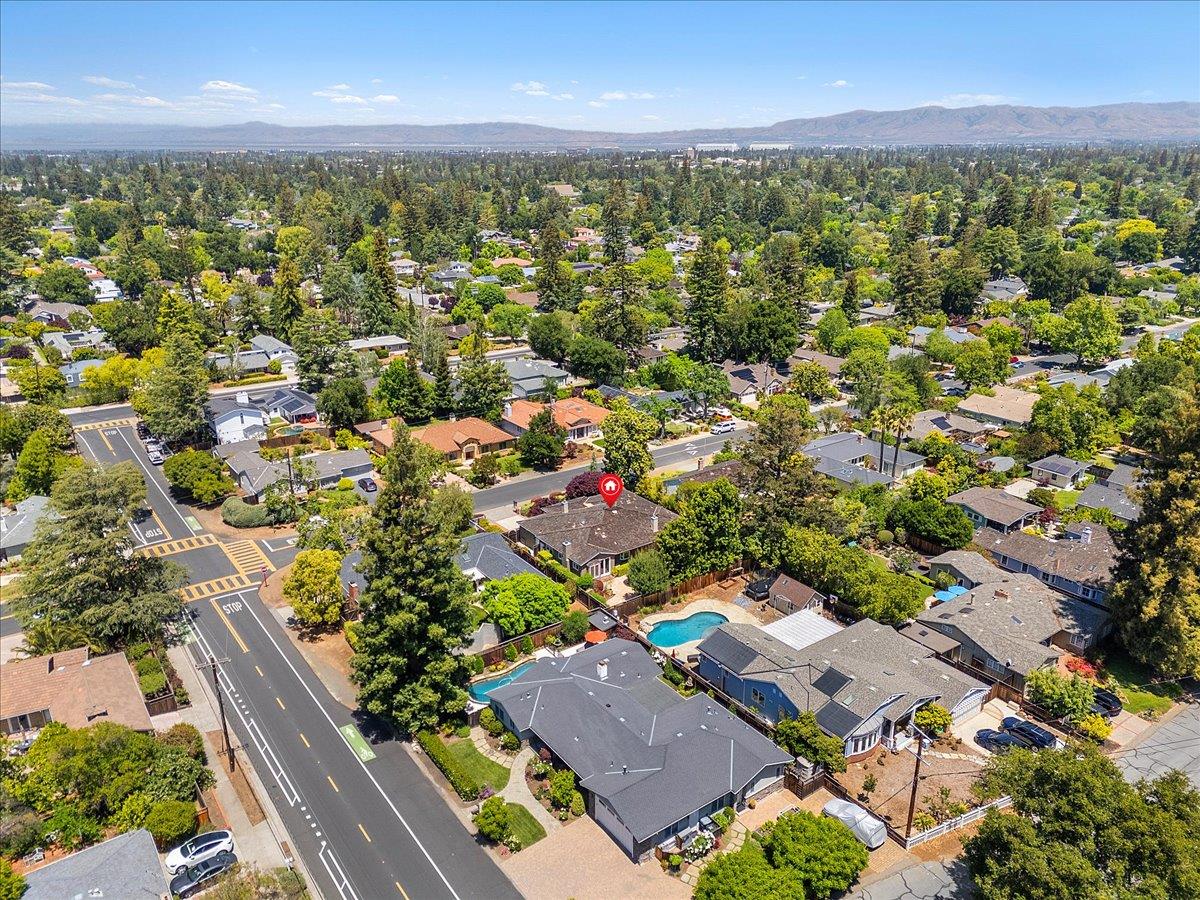 Detail Gallery Image 73 of 77 For 530 Arboleda Dr, Los Altos,  CA 94024 - 5 Beds | 3/1 Baths