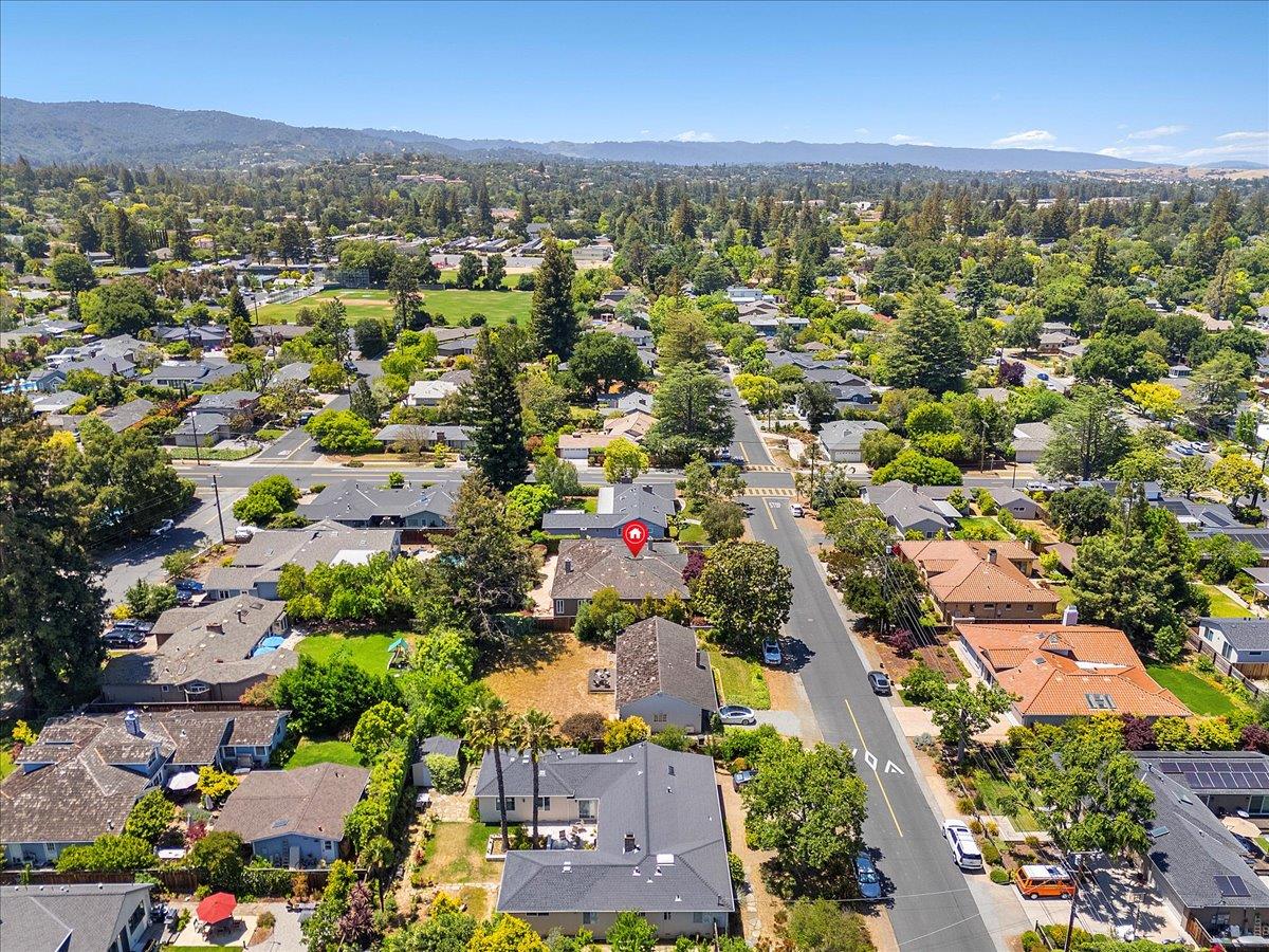 Detail Gallery Image 75 of 77 For 530 Arboleda Dr, Los Altos,  CA 94024 - 5 Beds | 3/1 Baths