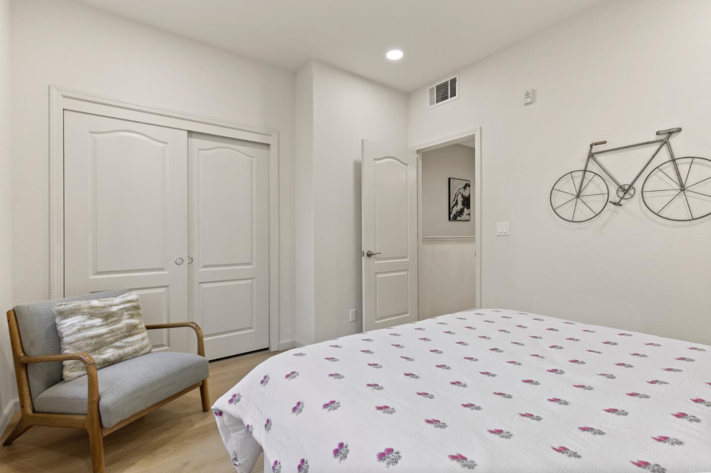 Detail Gallery Image 27 of 35 For 2192 Beech Cir, San Jose,  CA 95131 - 3 Beds | 3/1 Baths