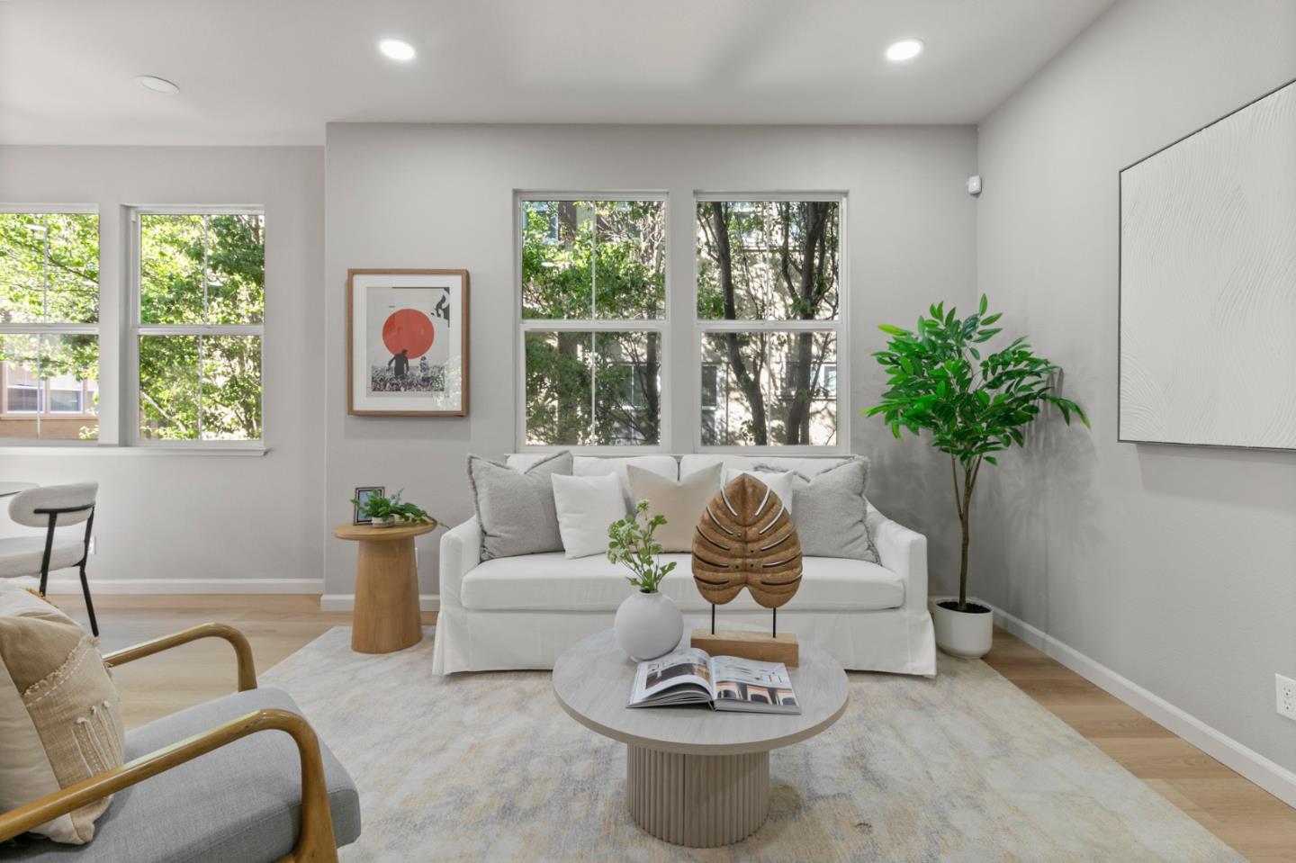 Detail Gallery Image 3 of 35 For 2192 Beech Cir, San Jose,  CA 95131 - 3 Beds | 3/1 Baths