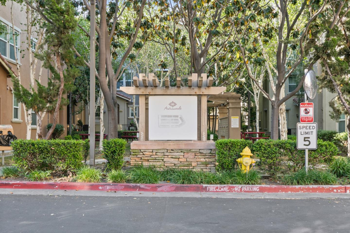 Detail Gallery Image 35 of 35 For 2192 Beech Cir, San Jose,  CA 95131 - 3 Beds | 3/1 Baths