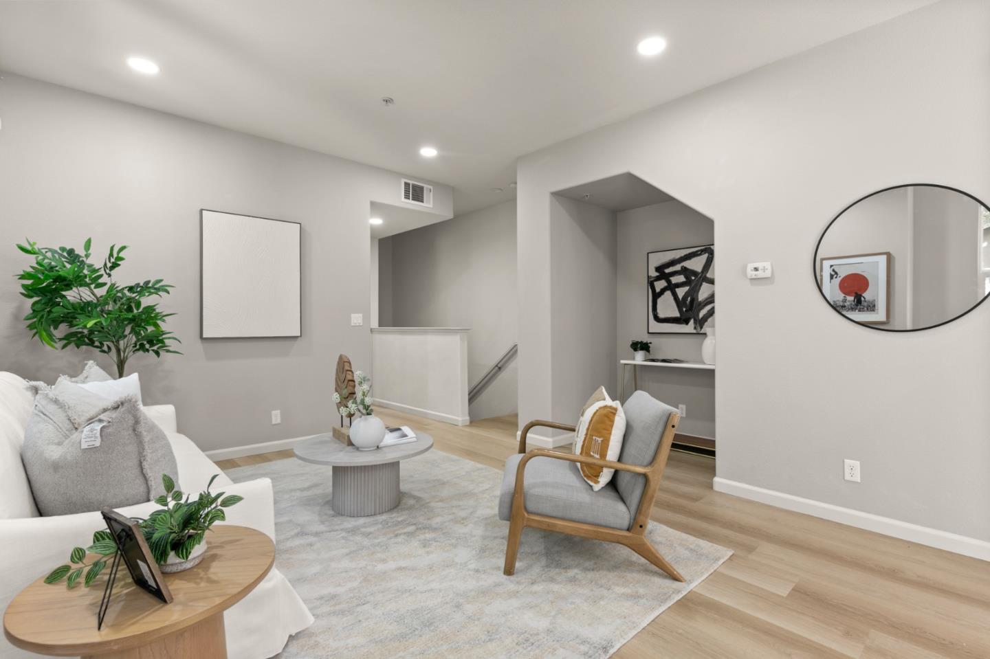Detail Gallery Image 5 of 35 For 2192 Beech Cir, San Jose,  CA 95131 - 3 Beds | 3/1 Baths