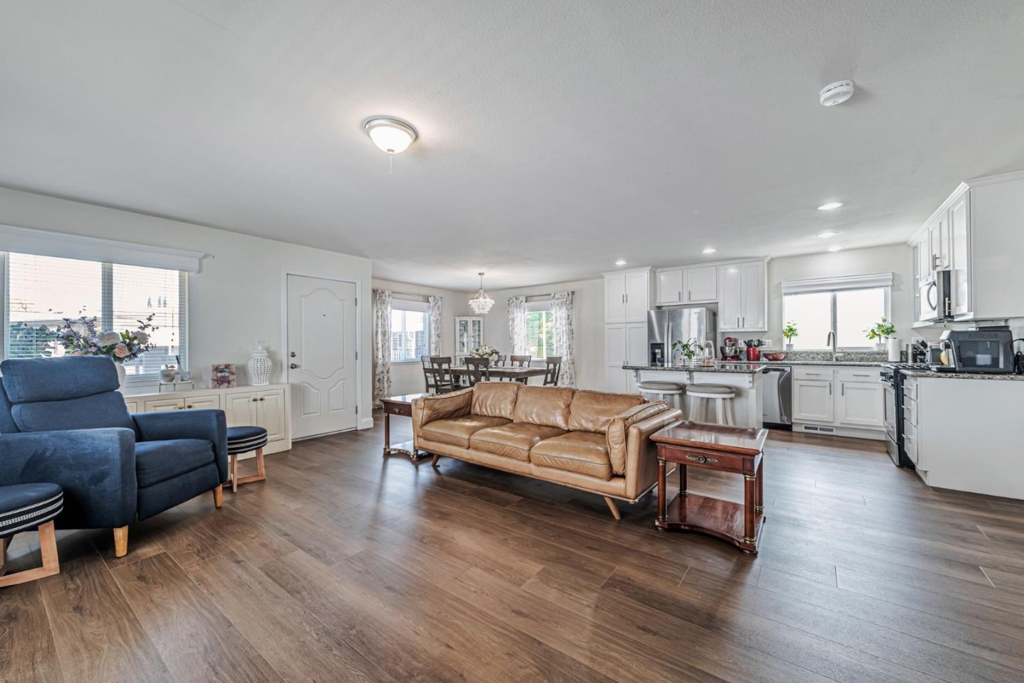 Detail Gallery Image 5 of 27 For 2151 Oakland #510,  San Jose,  CA 95131 - 3 Beds | 2 Baths