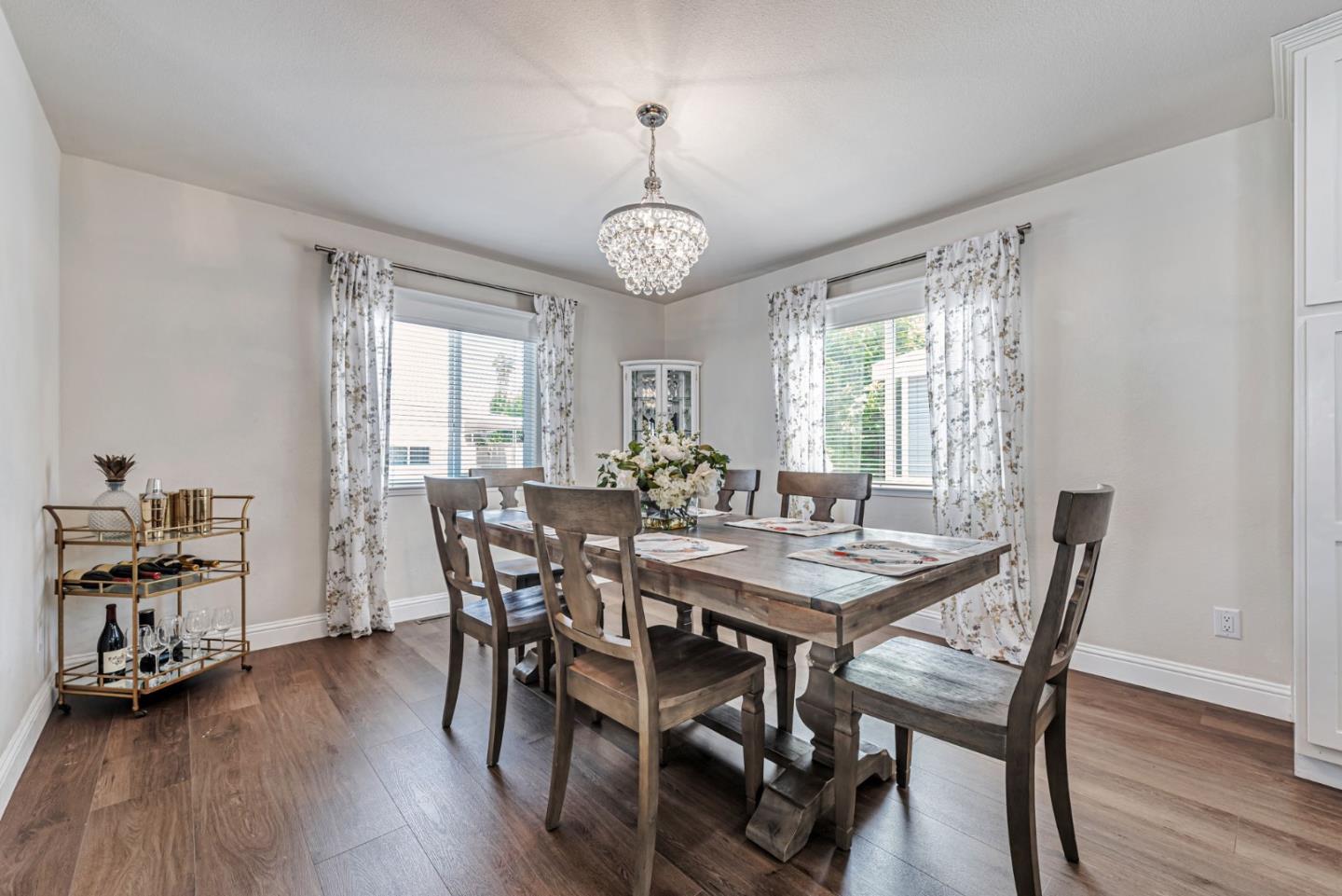 Detail Gallery Image 8 of 27 For 2151 Oakland #510,  San Jose,  CA 95131 - 3 Beds | 2 Baths
