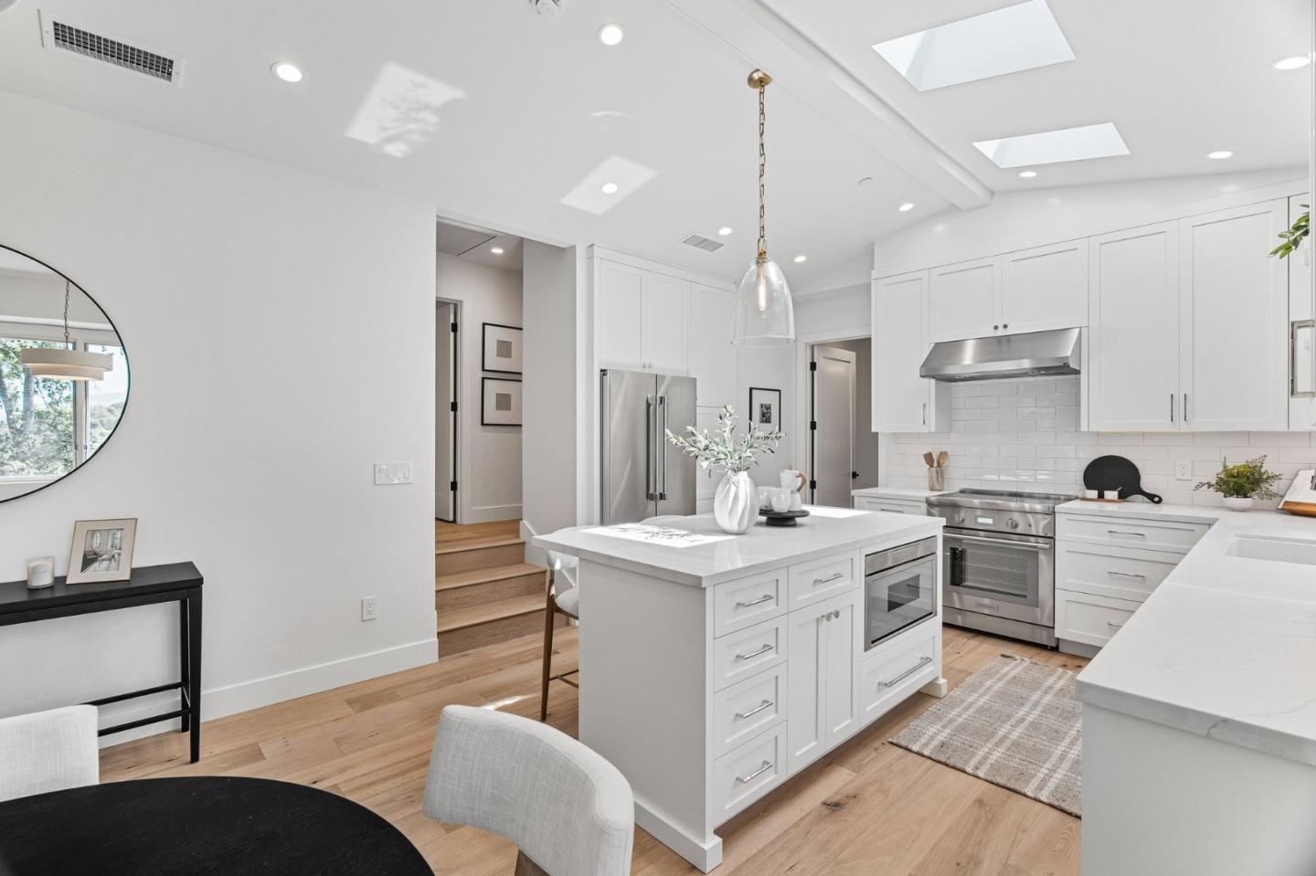 Detail Gallery Image 11 of 42 For 17119 Crescent Dr, Los Gatos,  CA 95030 - 3 Beds | 3 Baths