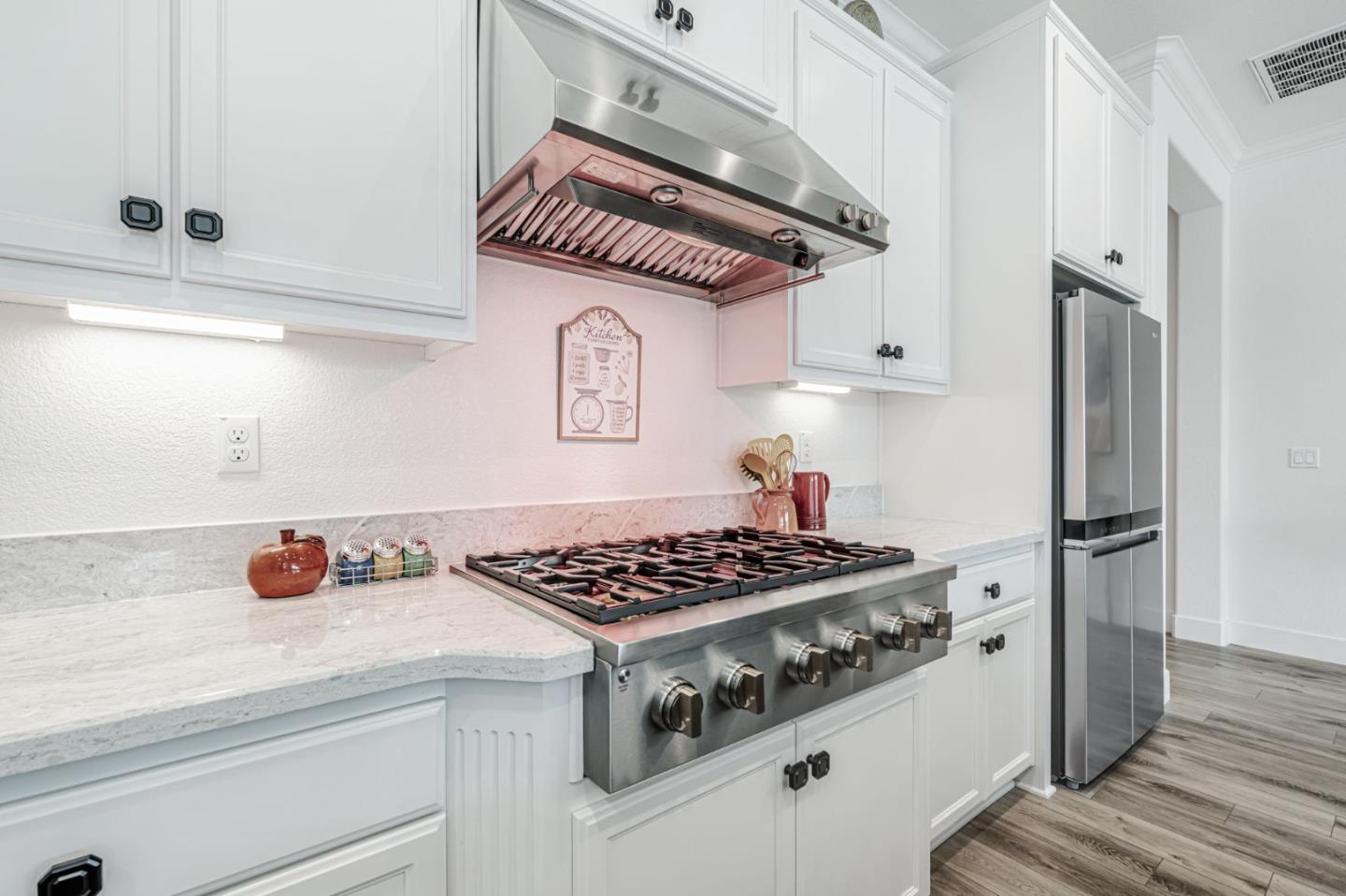 Detail Gallery Image 14 of 44 For 216 Bloomingdale St, Manteca,  CA 95337 - 3 Beds | 2 Baths