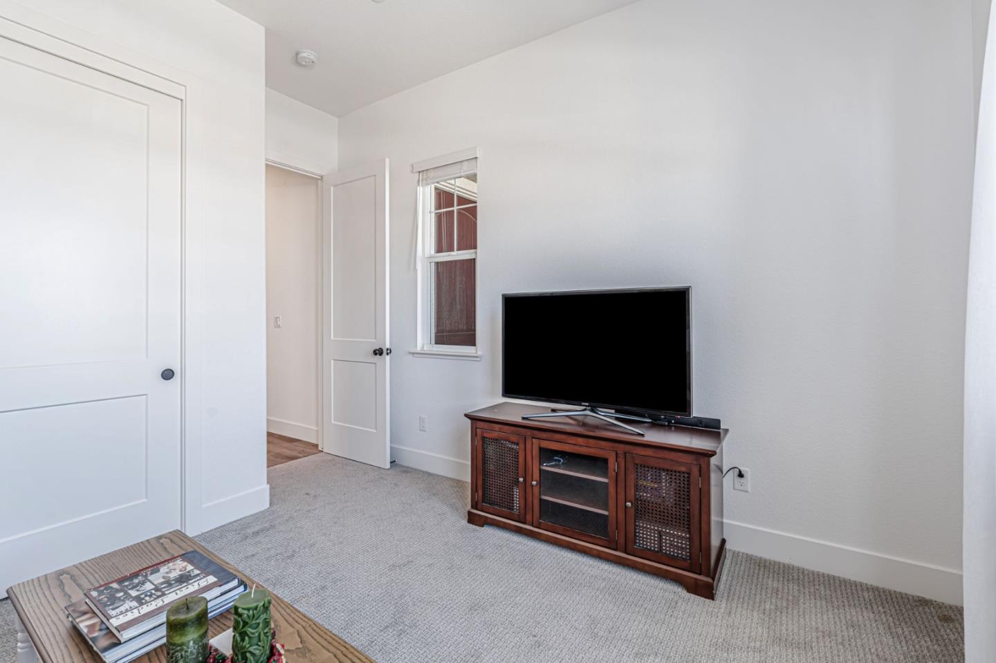 Detail Gallery Image 22 of 44 For 216 Bloomingdale St, Manteca,  CA 95337 - 3 Beds | 2 Baths