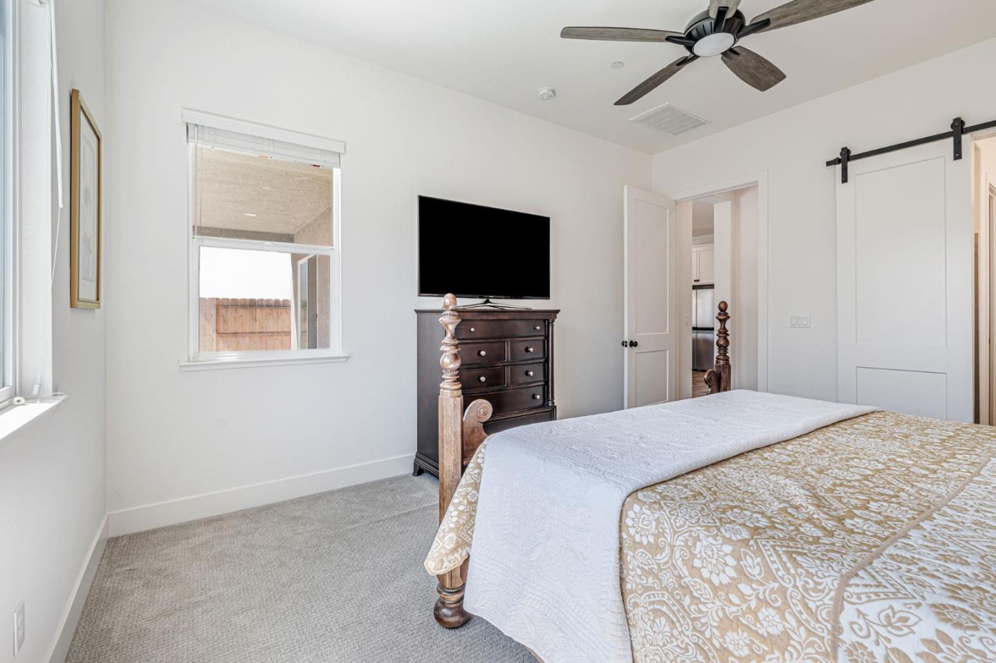 Detail Gallery Image 26 of 44 For 216 Bloomingdale St, Manteca,  CA 95337 - 3 Beds | 2 Baths