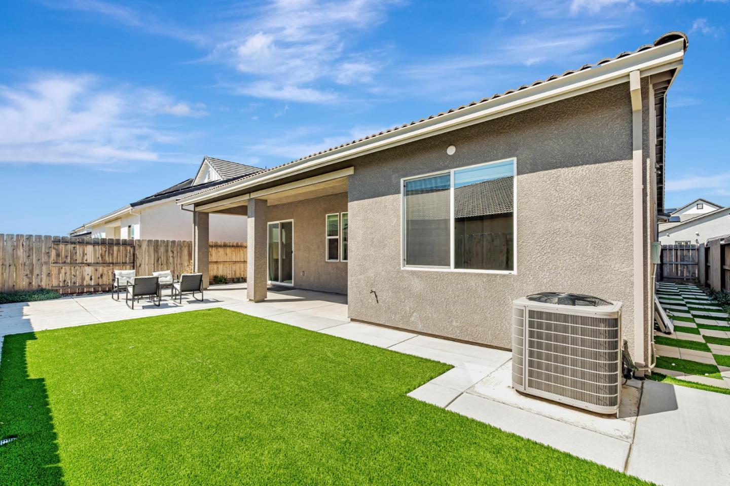 Detail Gallery Image 39 of 44 For 216 Bloomingdale St, Manteca,  CA 95337 - 3 Beds | 2 Baths