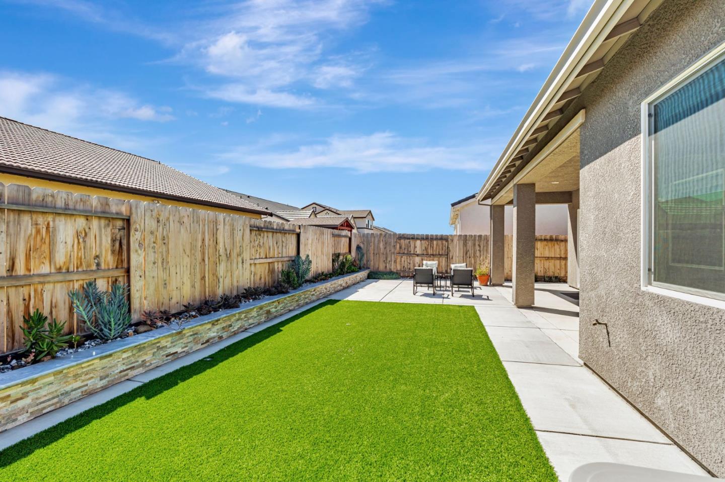 Detail Gallery Image 40 of 44 For 216 Bloomingdale St, Manteca,  CA 95337 - 3 Beds | 2 Baths