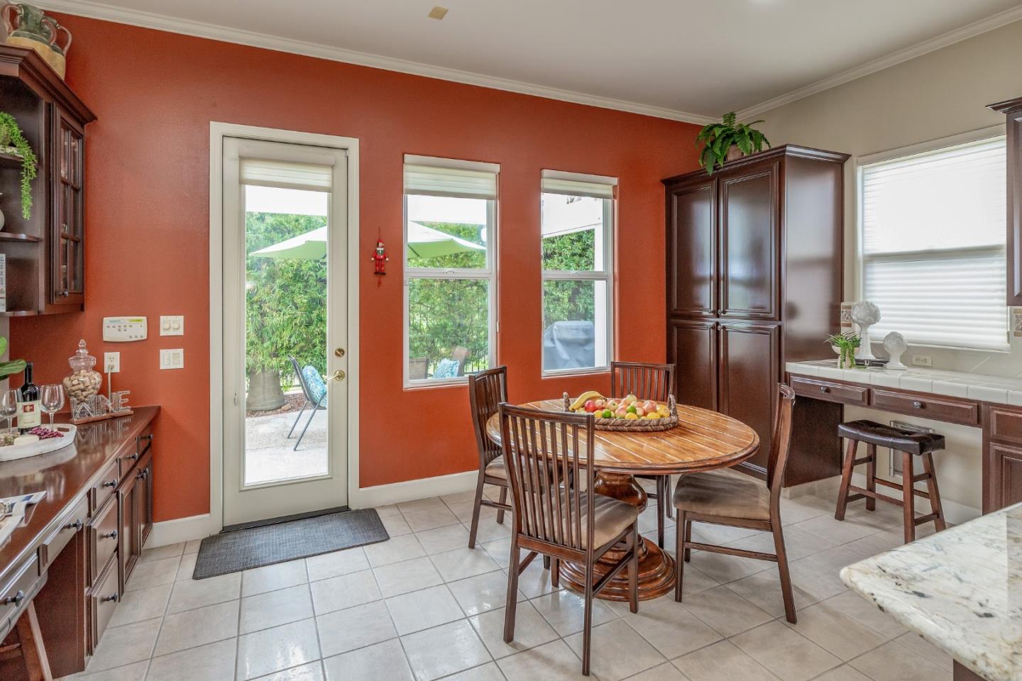 Detail Gallery Image 14 of 52 For 1959 St Andrews, Gilroy,  CA 95020 - 4 Beds | 3 Baths