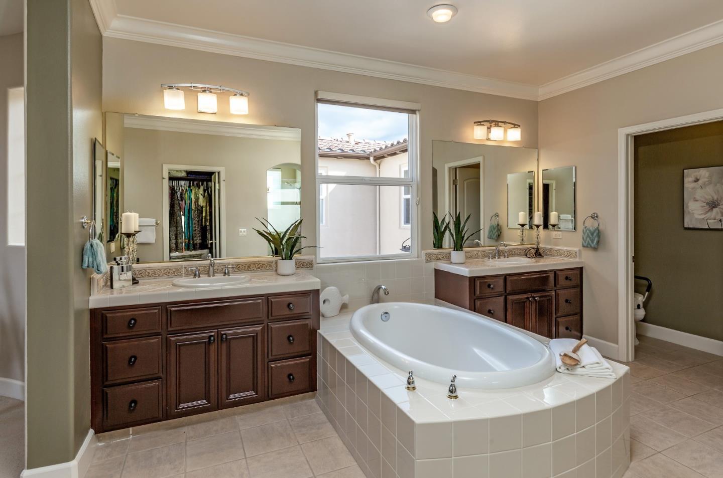Detail Gallery Image 20 of 52 For 1959 St Andrews, Gilroy,  CA 95020 - 4 Beds | 3 Baths