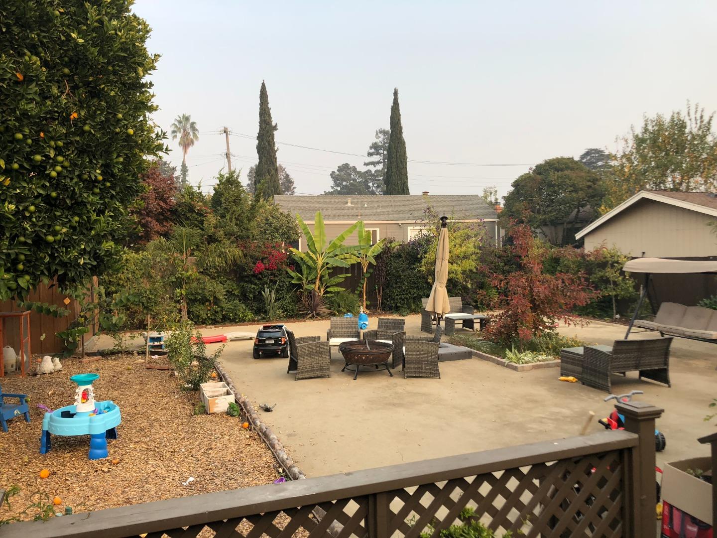 Detail Gallery Image 11 of 11 For 21428 Lake Chabot Rd, Castro Valley,  CA 94546 - 3 Beds | 1/1 Baths
