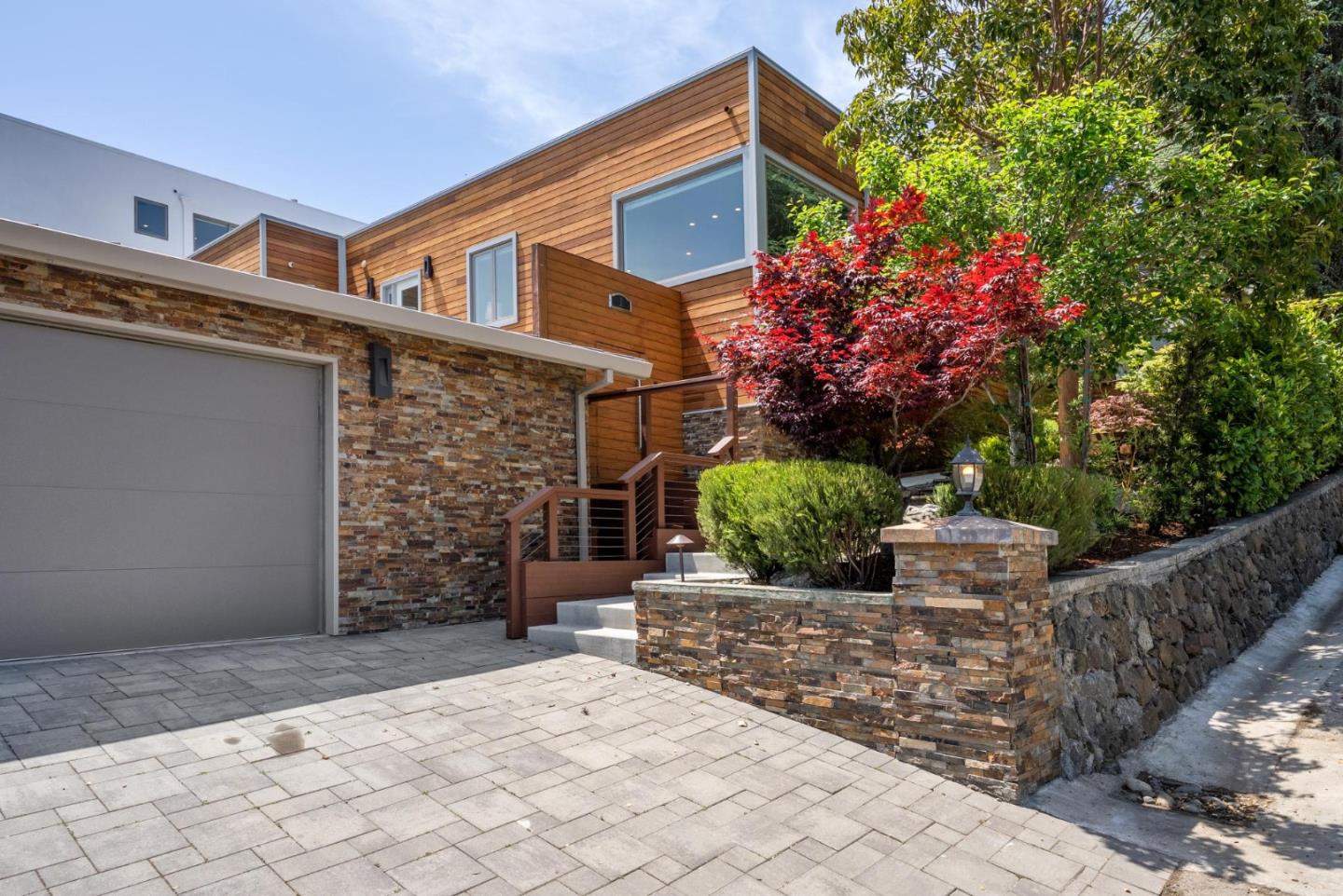 Detail Gallery Image 2 of 78 For 1 Millbrae Cir, Millbrae,  CA 94030 - 6 Beds | 4 Baths