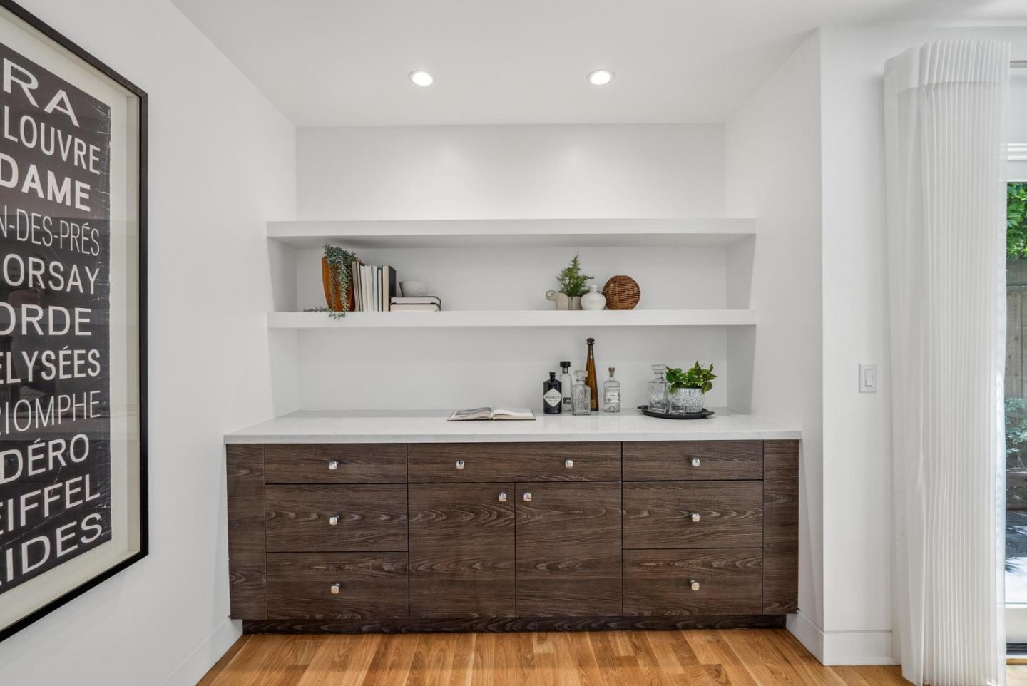 Detail Gallery Image 25 of 78 For 1 Millbrae Cir, Millbrae,  CA 94030 - 6 Beds | 4 Baths