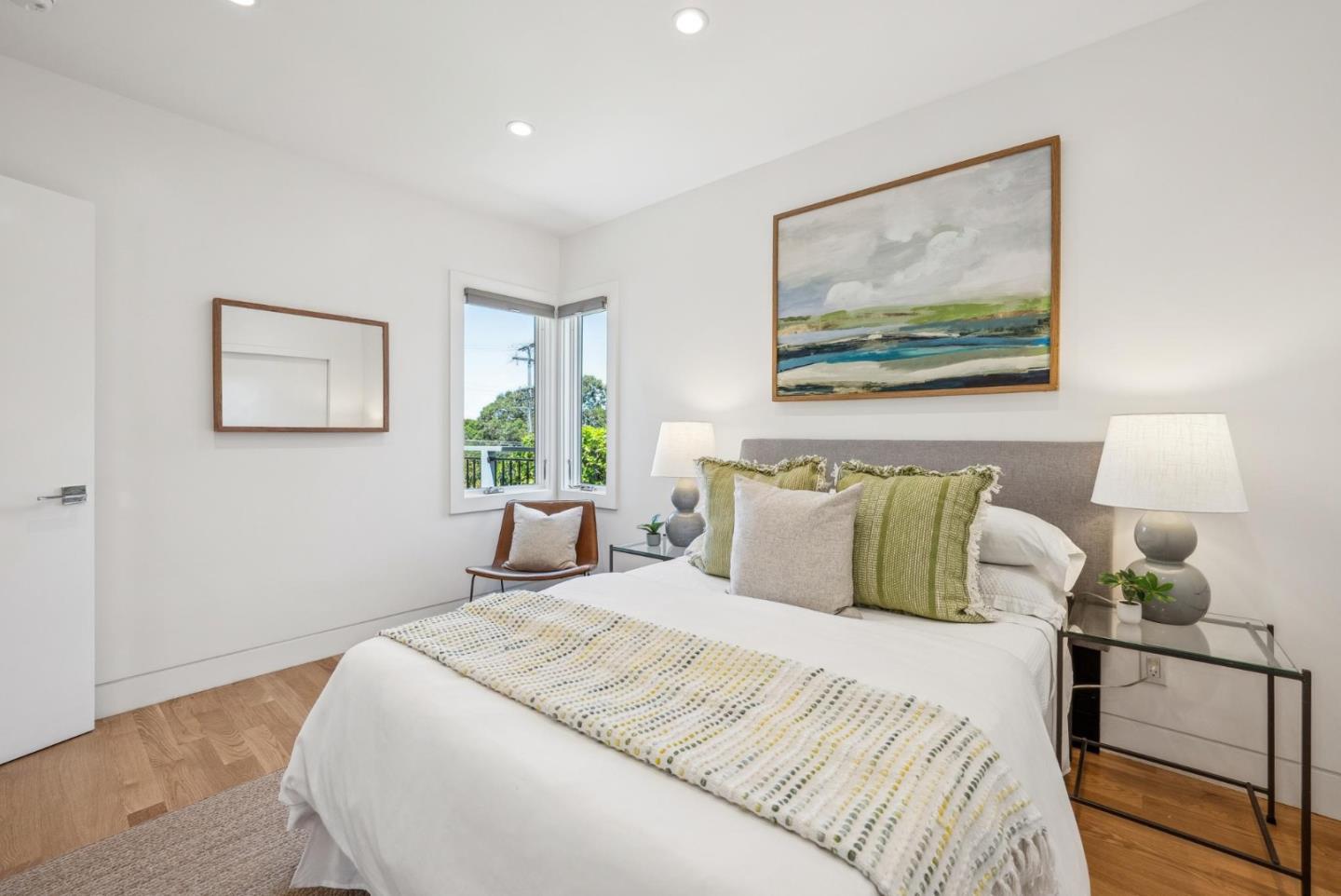Detail Gallery Image 30 of 78 For 1 Millbrae Cir, Millbrae,  CA 94030 - 6 Beds | 4 Baths