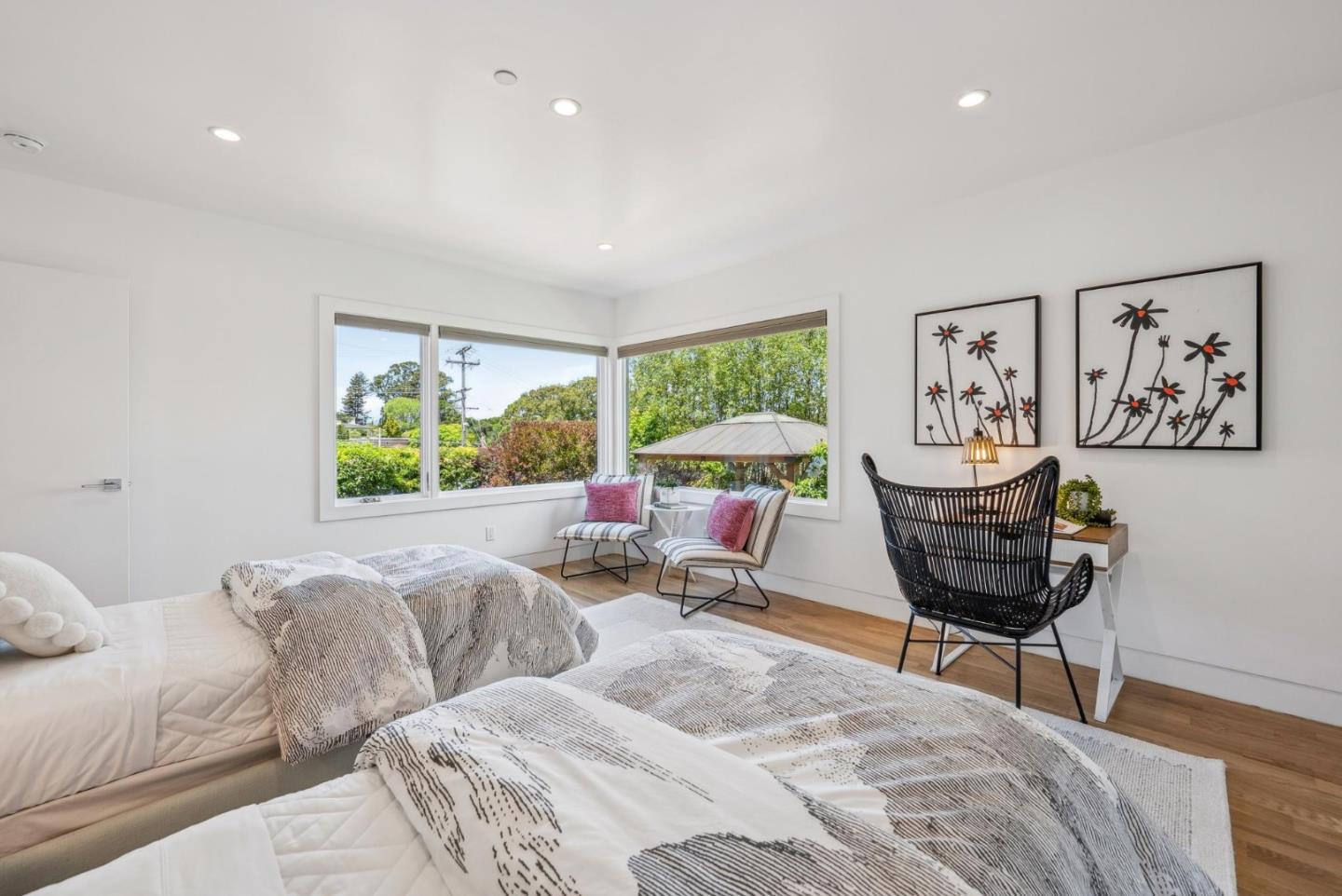 Detail Gallery Image 46 of 78 For 1 Millbrae Cir, Millbrae,  CA 94030 - 6 Beds | 4 Baths