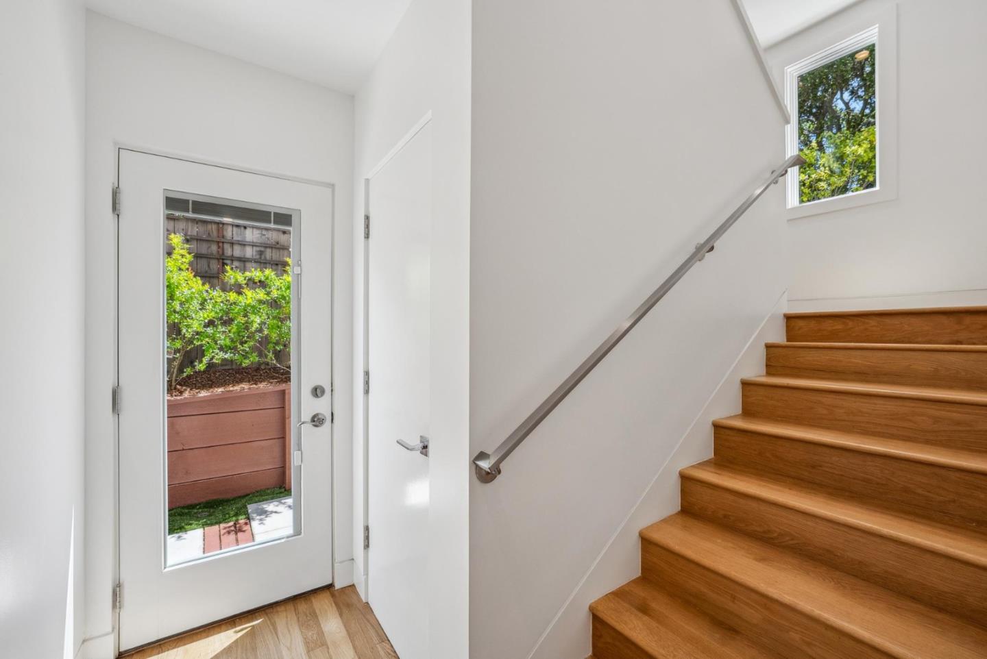 Detail Gallery Image 47 of 78 For 1 Millbrae Cir, Millbrae,  CA 94030 - 6 Beds | 4 Baths