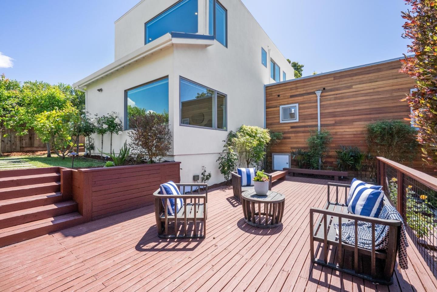 Detail Gallery Image 72 of 78 For 1 Millbrae Cir, Millbrae,  CA 94030 - 6 Beds | 4 Baths