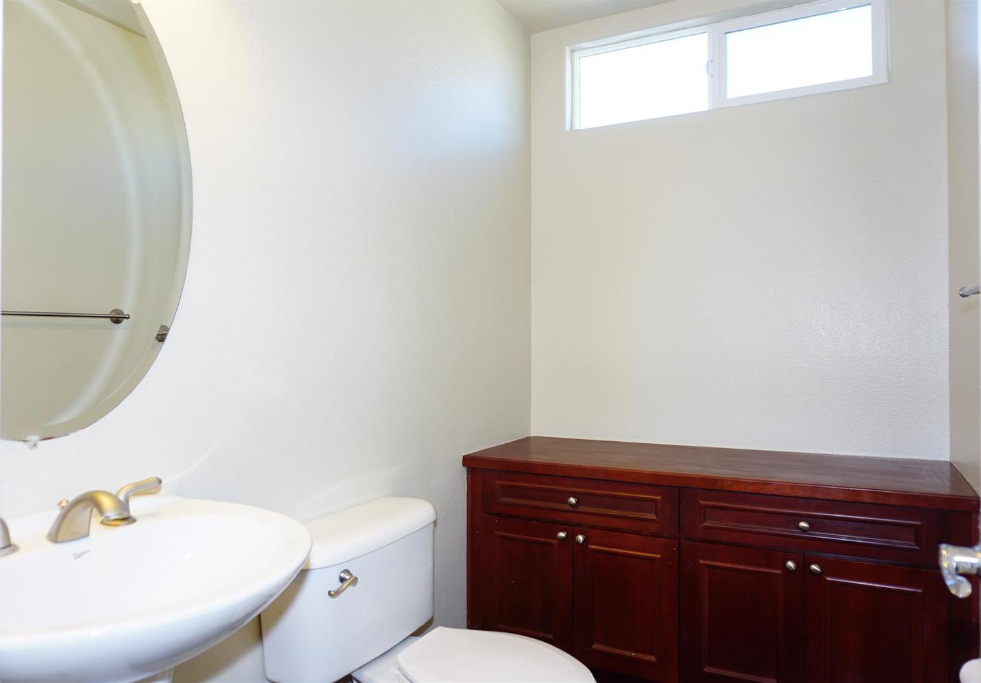 Detail Gallery Image 11 of 39 For 1710 Salamoni Ct, San Jose,  CA 95133 - 4 Beds | 2/1 Baths