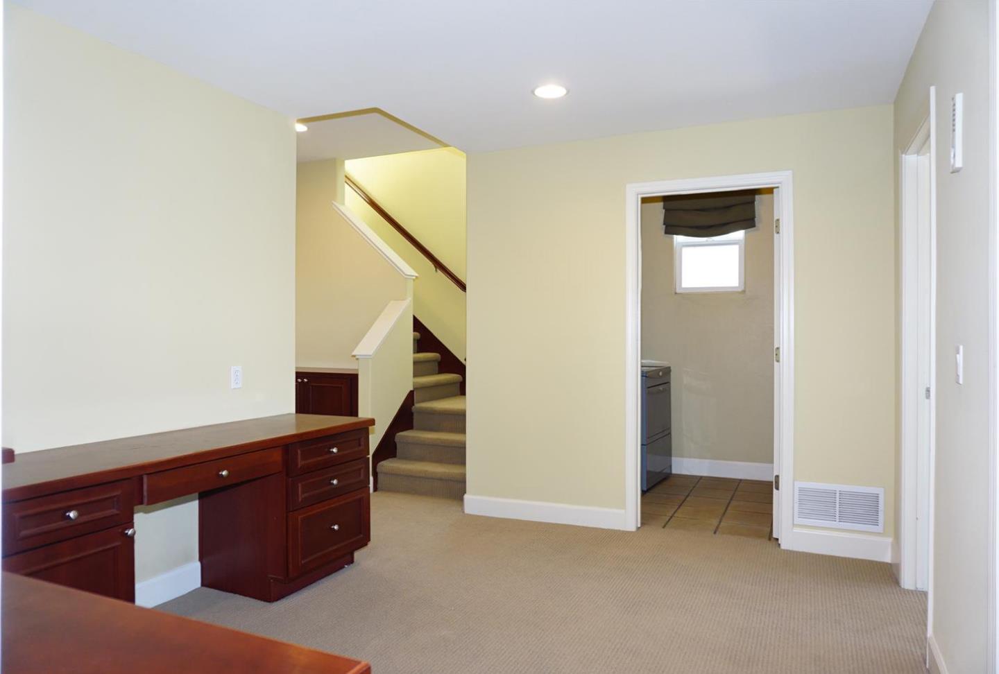 Detail Gallery Image 15 of 39 For 1710 Salamoni Ct, San Jose,  CA 95133 - 4 Beds | 2/1 Baths