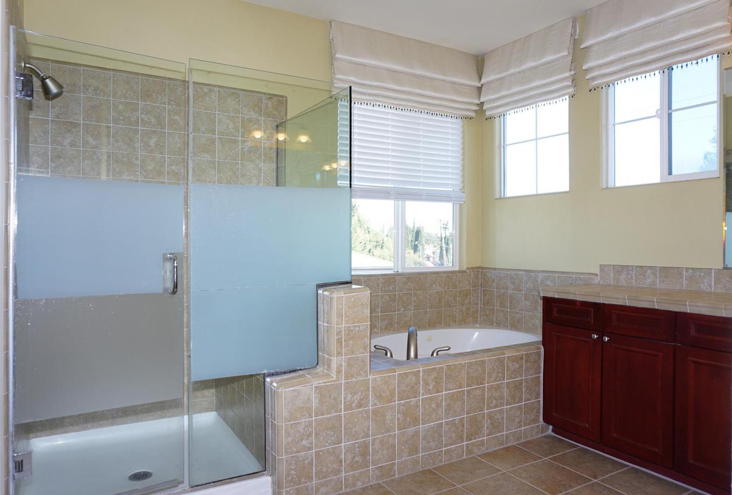 Detail Gallery Image 31 of 39 For 1710 Salamoni Ct, San Jose,  CA 95133 - 4 Beds | 2/1 Baths