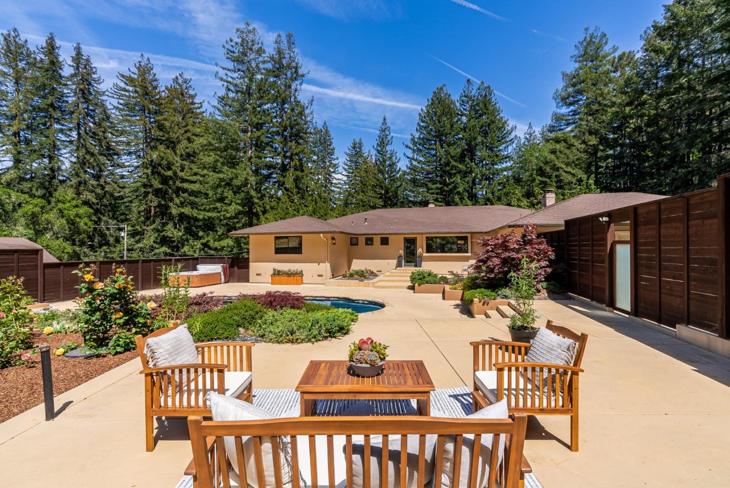 Detail Gallery Image 4 of 50 For 140 Echo Ridge Ln, Soquel,  CA 95073 - 4 Beds | 3 Baths