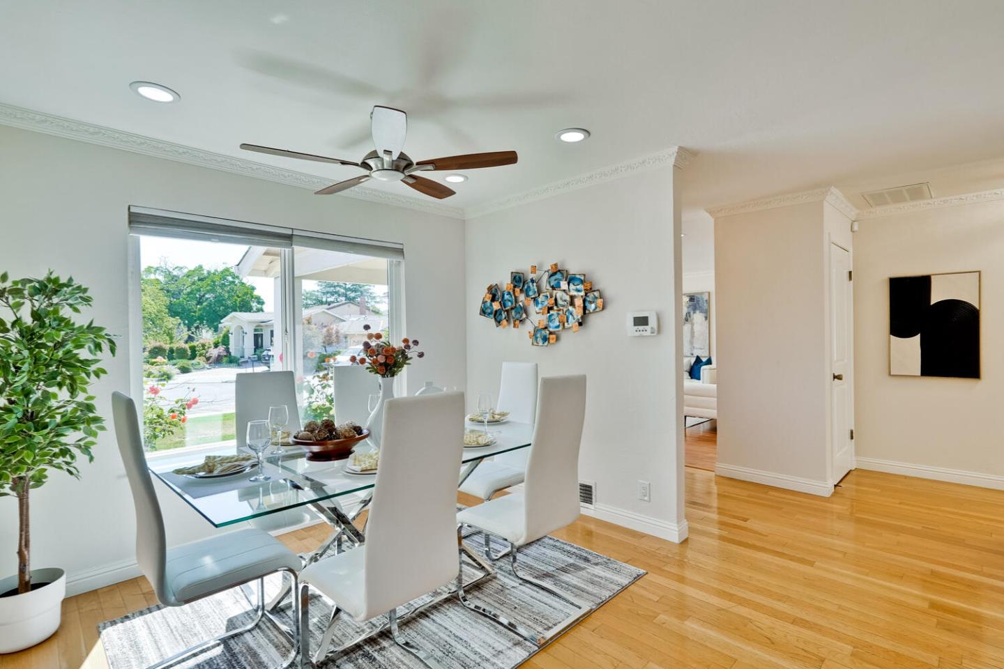 Detail Gallery Image 8 of 35 For 6940 Windsor Way, San Jose,  CA 95129 - 4 Beds | 2 Baths