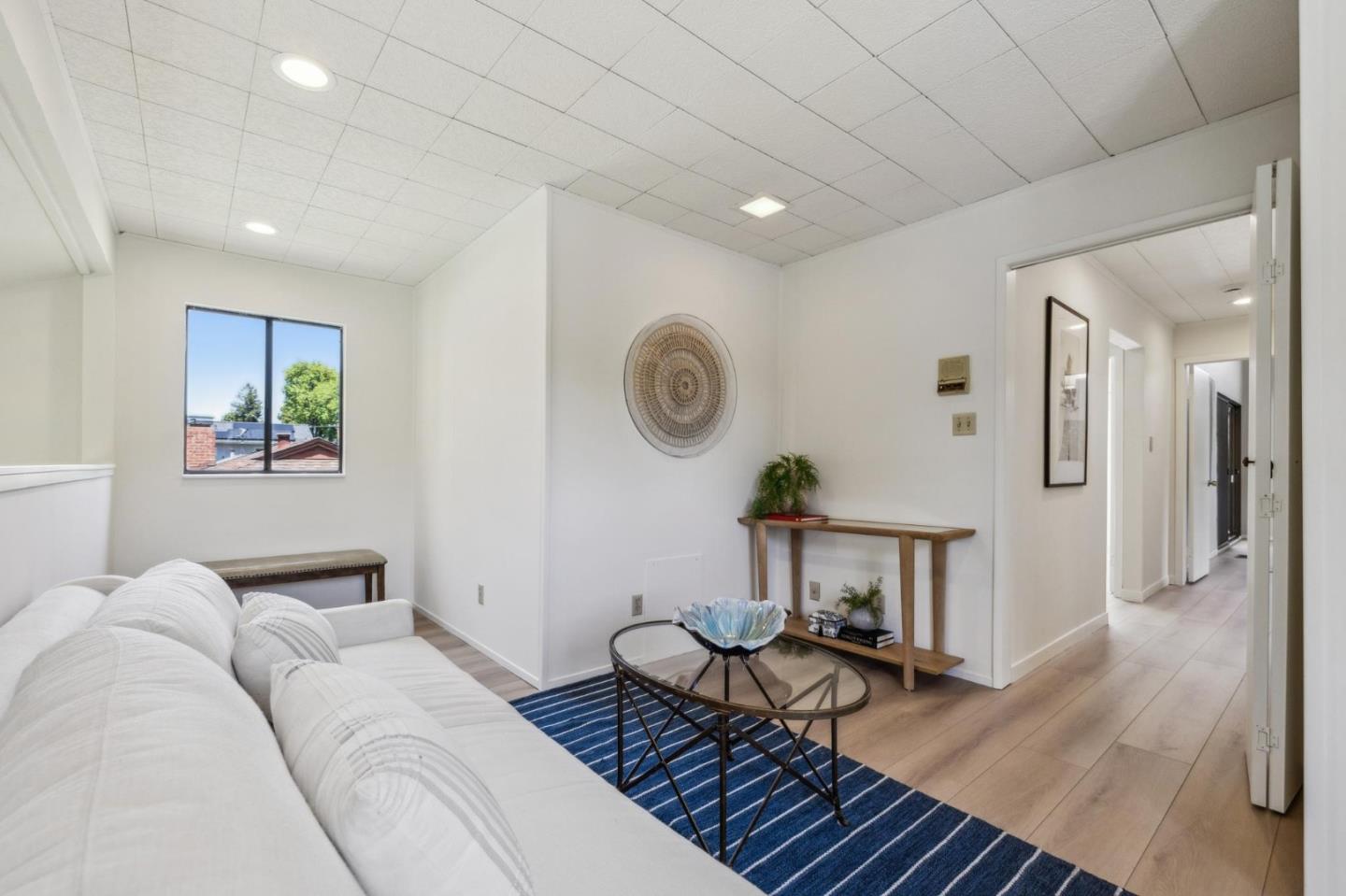 Detail Gallery Image 22 of 41 For 732 Montrose Ave, Palo Alto,  CA 94303 - 5 Beds | 2 Baths