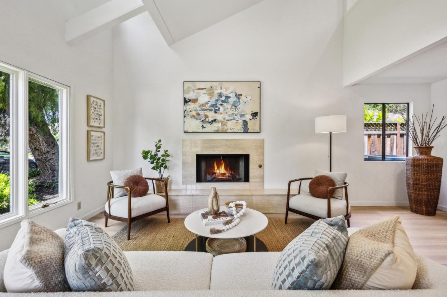 Detail Gallery Image 3 of 41 For 732 Montrose Ave, Palo Alto,  CA 94303 - 5 Beds | 2 Baths