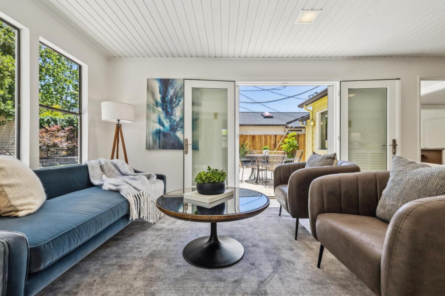 Detail Gallery Image 8 of 41 For 732 Montrose Ave, Palo Alto,  CA 94303 - 5 Beds | 2 Baths