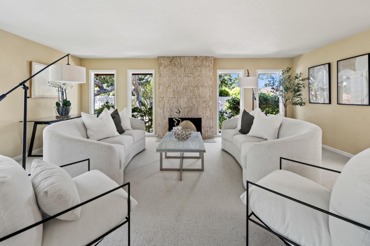 Detail Gallery Image 10 of 34 For 111 Littlefield Rd, Monterey,  CA 93940 - 3 Beds | 2 Baths