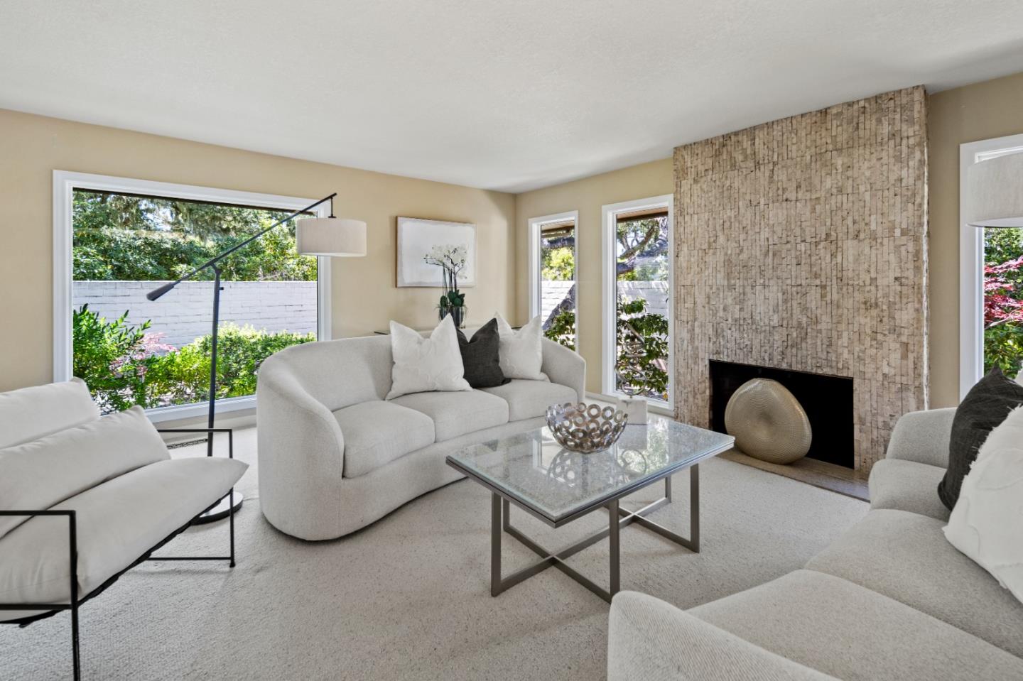 Detail Gallery Image 12 of 34 For 111 Littlefield Rd, Monterey,  CA 93940 - 3 Beds | 2 Baths