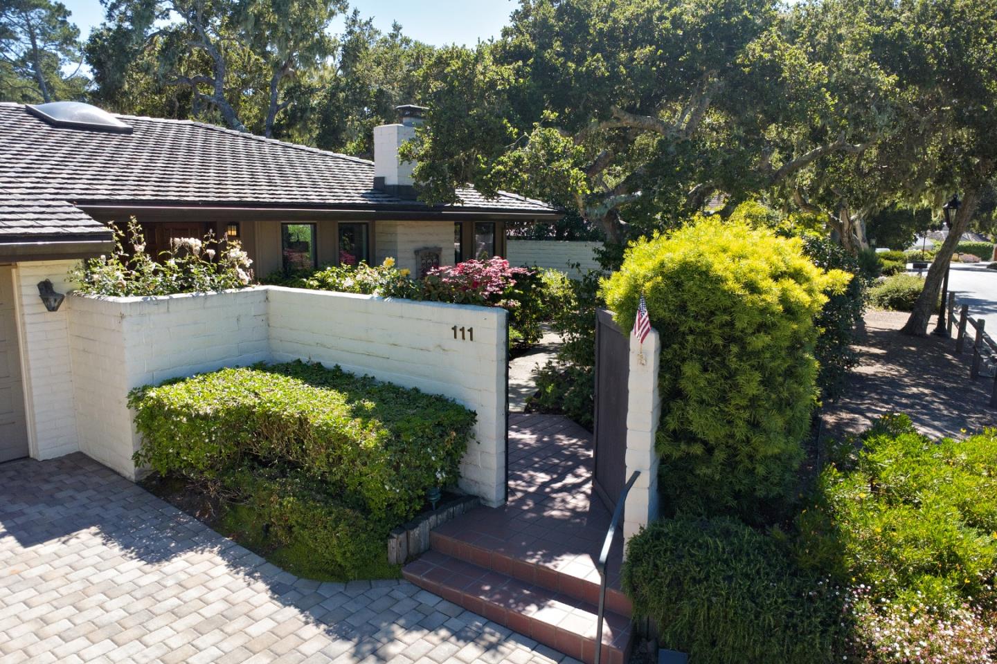 Detail Gallery Image 22 of 34 For 111 Littlefield Rd, Monterey,  CA 93940 - 3 Beds | 2 Baths