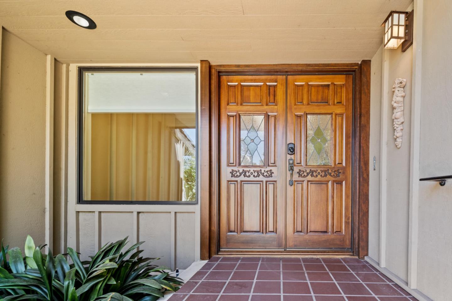 Detail Gallery Image 3 of 34 For 111 Littlefield Rd, Monterey,  CA 93940 - 3 Beds | 2 Baths