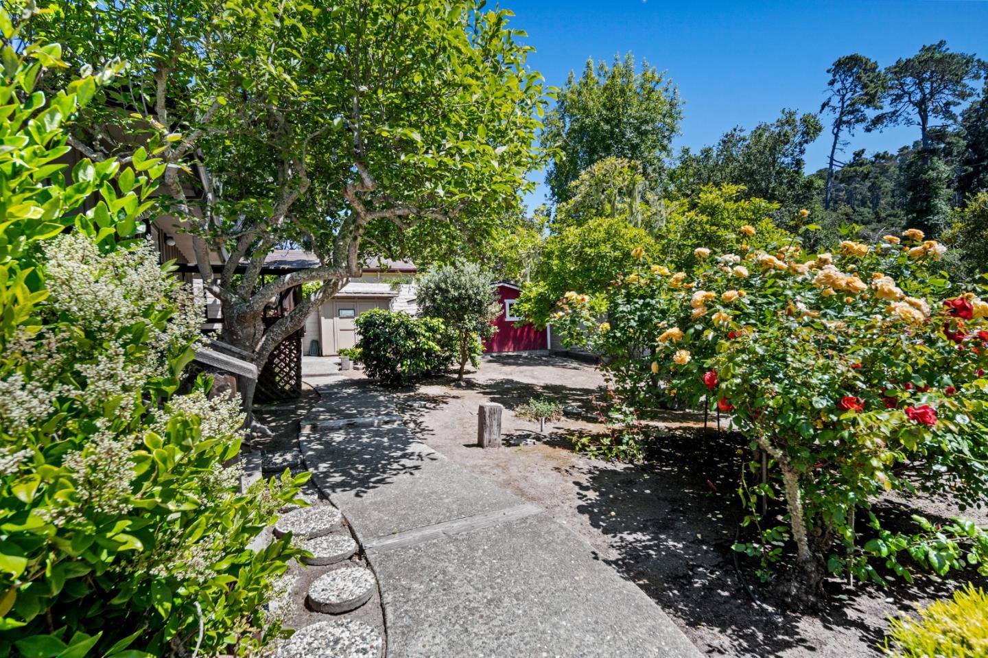 Detail Gallery Image 32 of 34 For 111 Littlefield Rd, Monterey,  CA 93940 - 3 Beds | 2 Baths