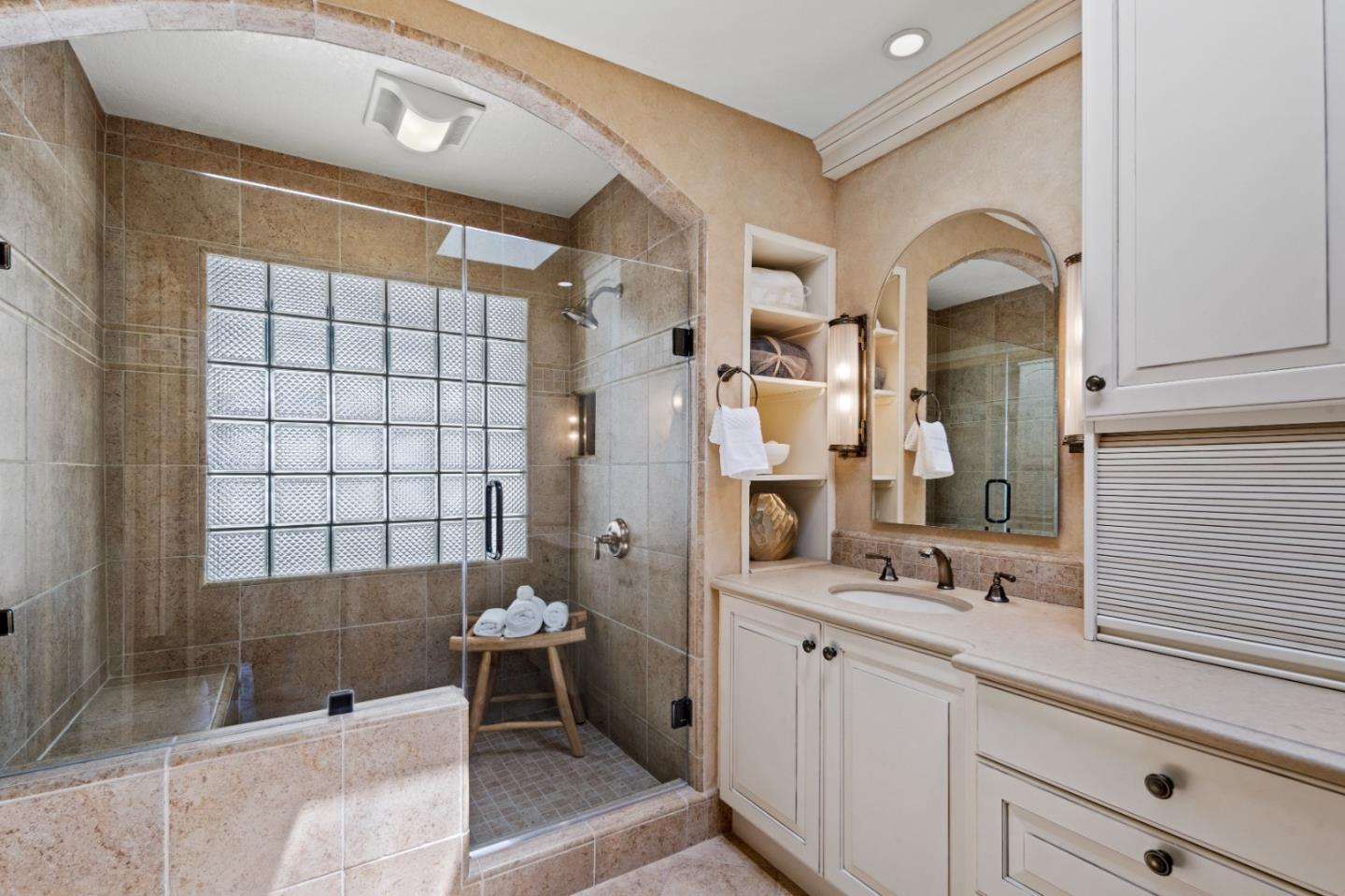 Detail Gallery Image 7 of 34 For 111 Littlefield Rd, Monterey,  CA 93940 - 3 Beds | 2 Baths